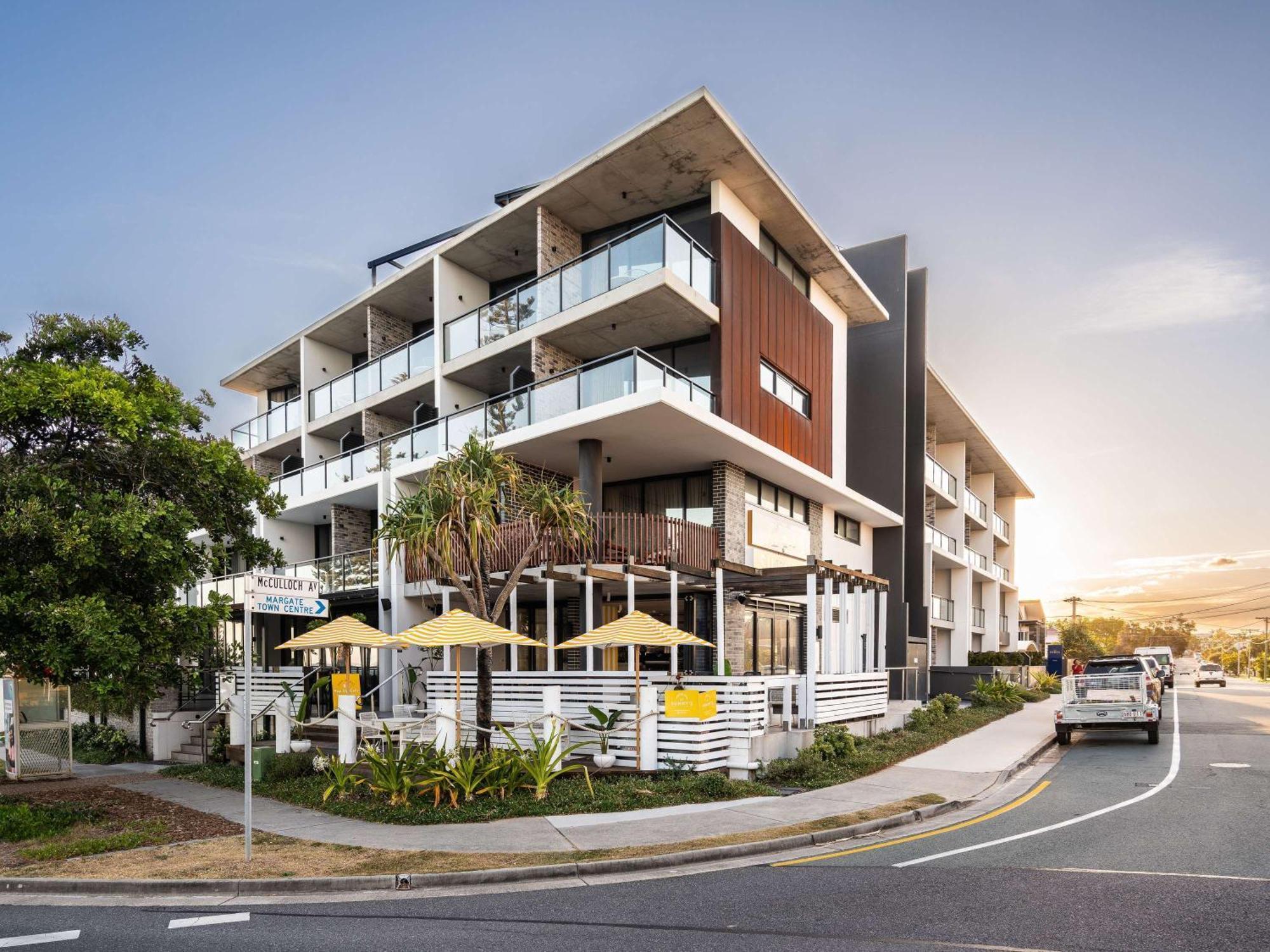 The Sebel Brisbane Margate Beach Hotel Exterior photo